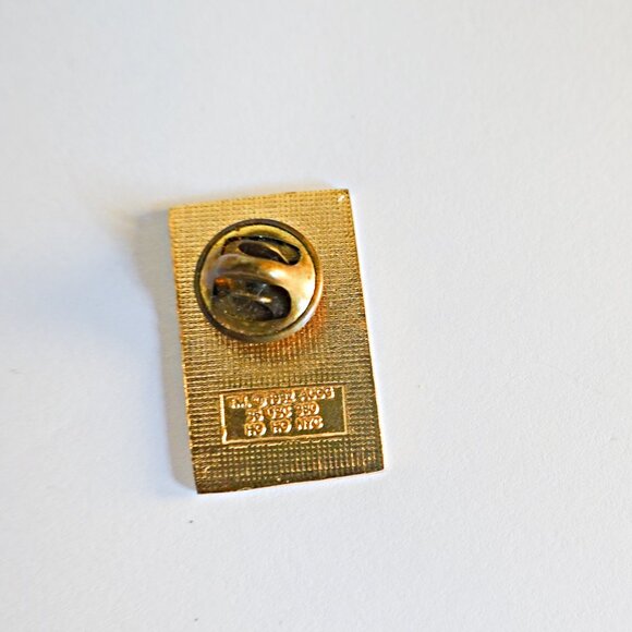 Atlanta 1996 NBC Olympic Media Sponsor Pin ~ TV ~ Classic Blue with Logo l - Picture 2 of 2